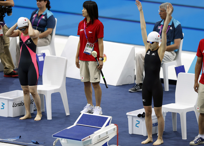 ロンドンパラリンピック　水泳　　秋山里奈（右）　　　　写真／竹見脩吾